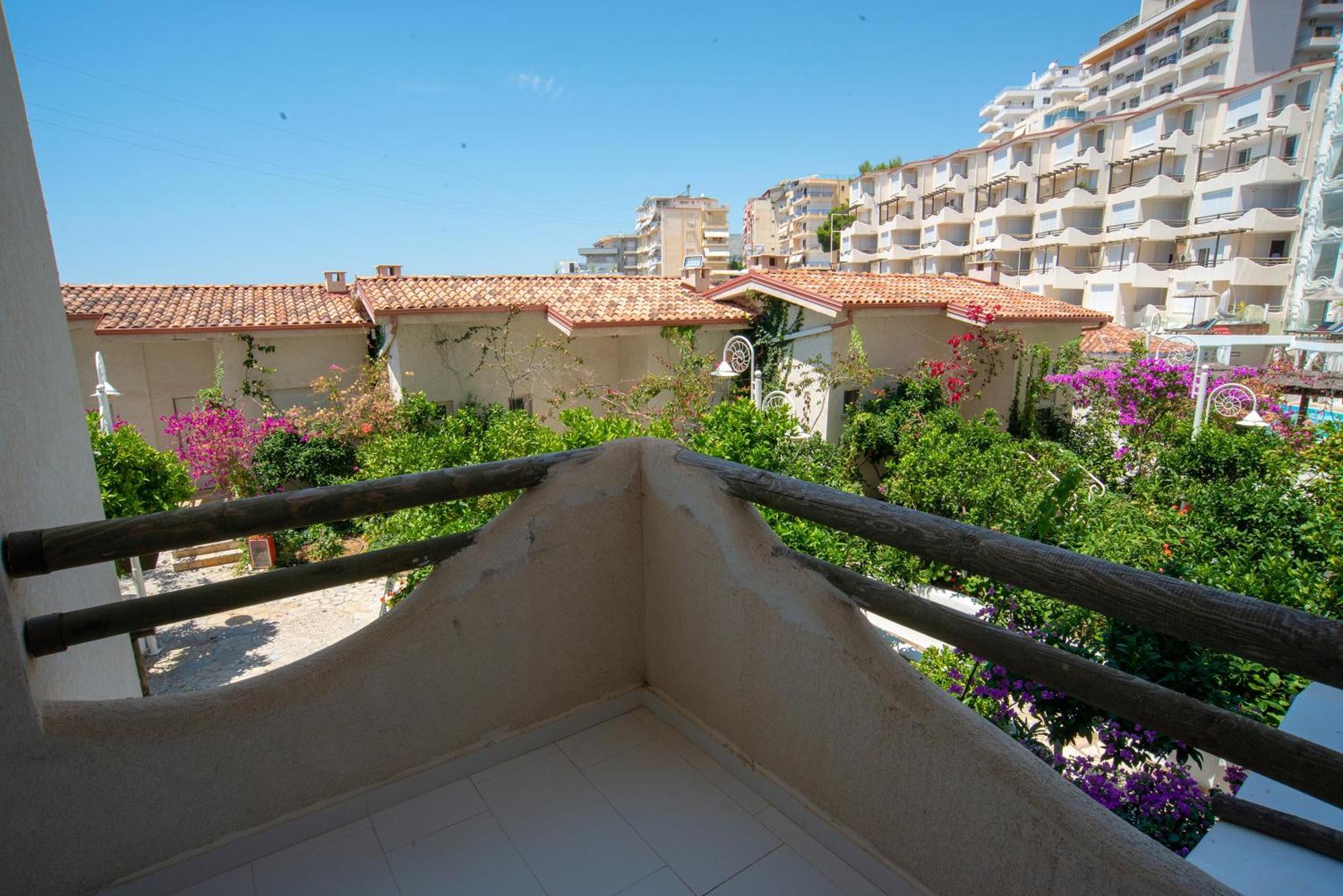 Bougainville Bay Apartments Sarande Bilik gambar